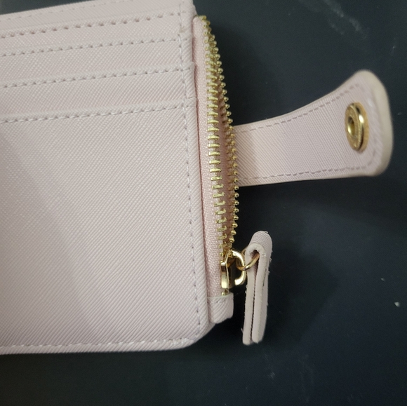 Ardene light pink wallet - Picture 4 of 11